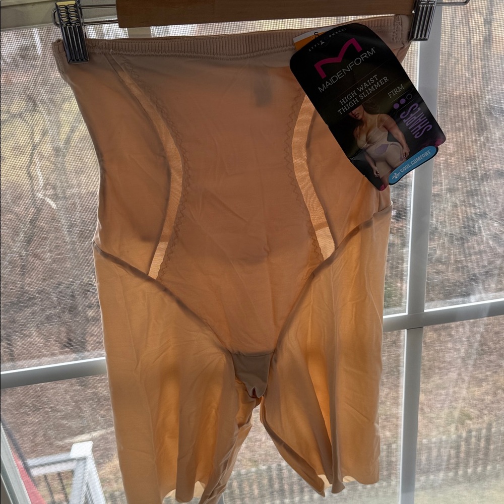 Maidenform High Waist Shapewear - Beige